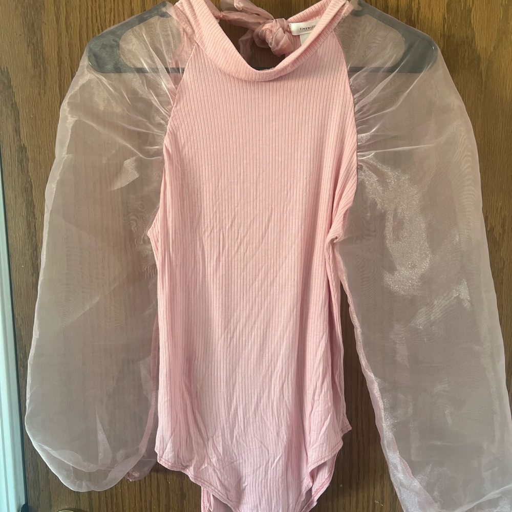 PRETTY One piece BRAND NEW